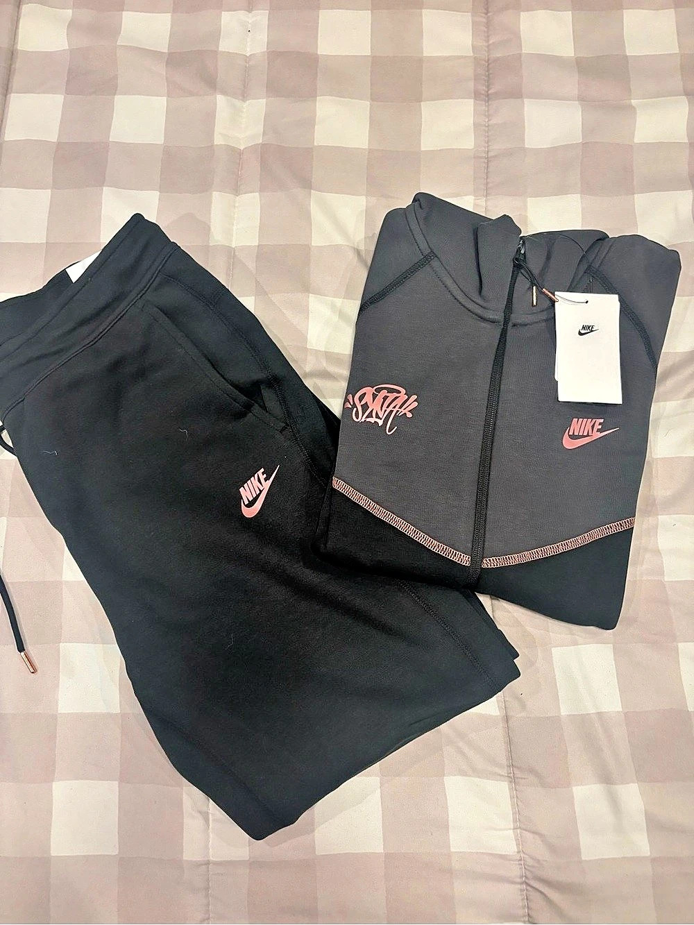 Brand new Nike x Syna World x Central Cee Tech Fleece tracksuit in Black/Metalli